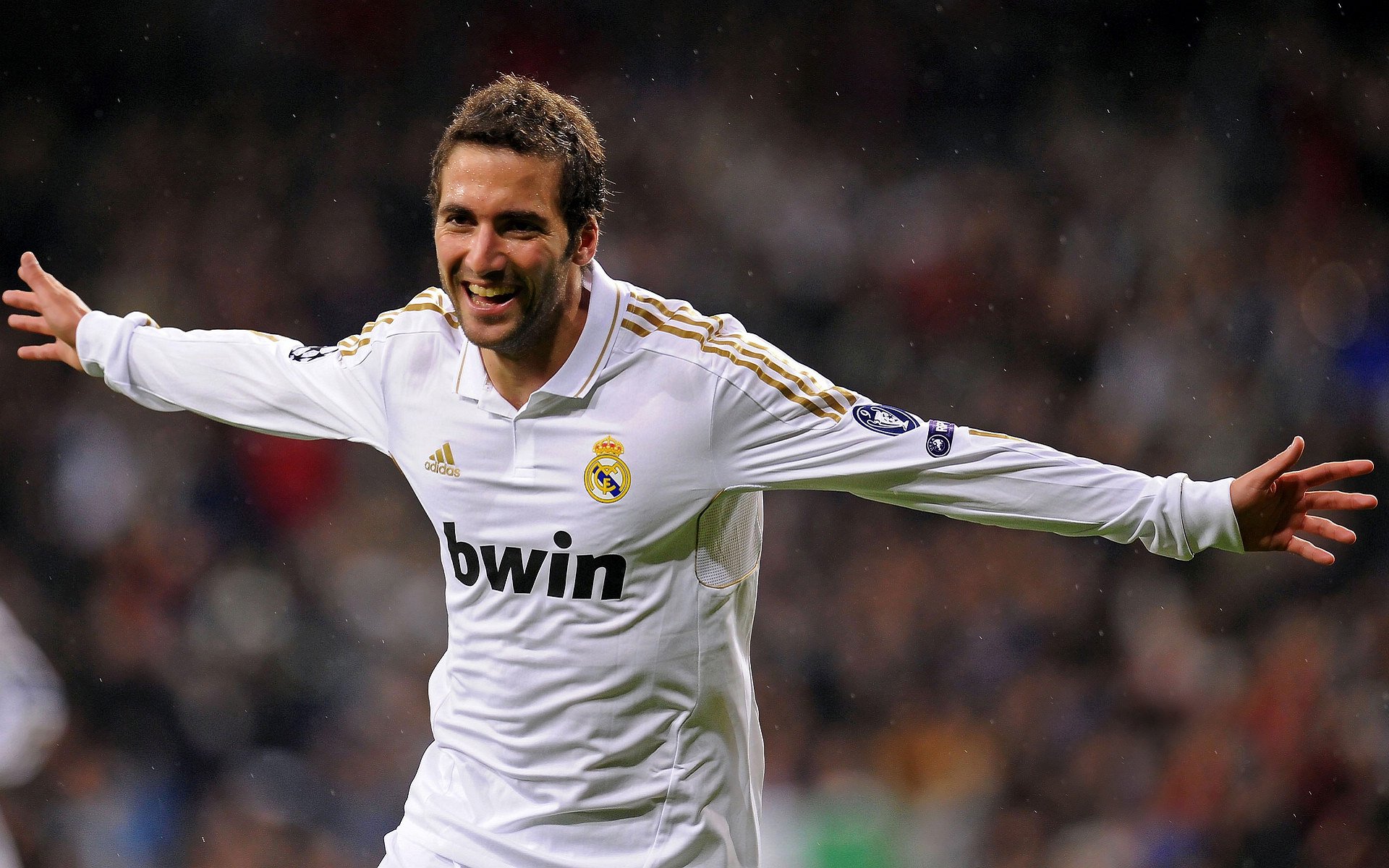 智利之光，坎特点燃赛场，力克尤文的南美奇迹